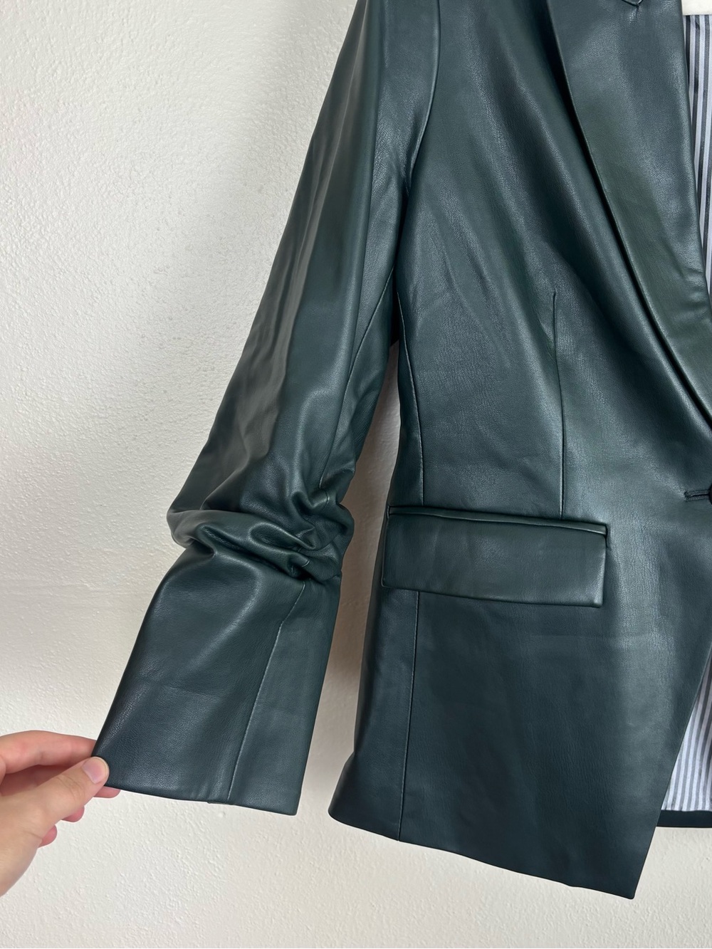 Veronica Beard Hollis Faux Vegan Leather Dickey Jacket Blazer Size 8 (Read) - Picture 3 of 9